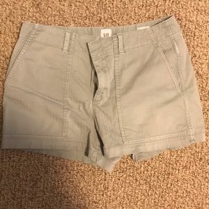 GAP shorts